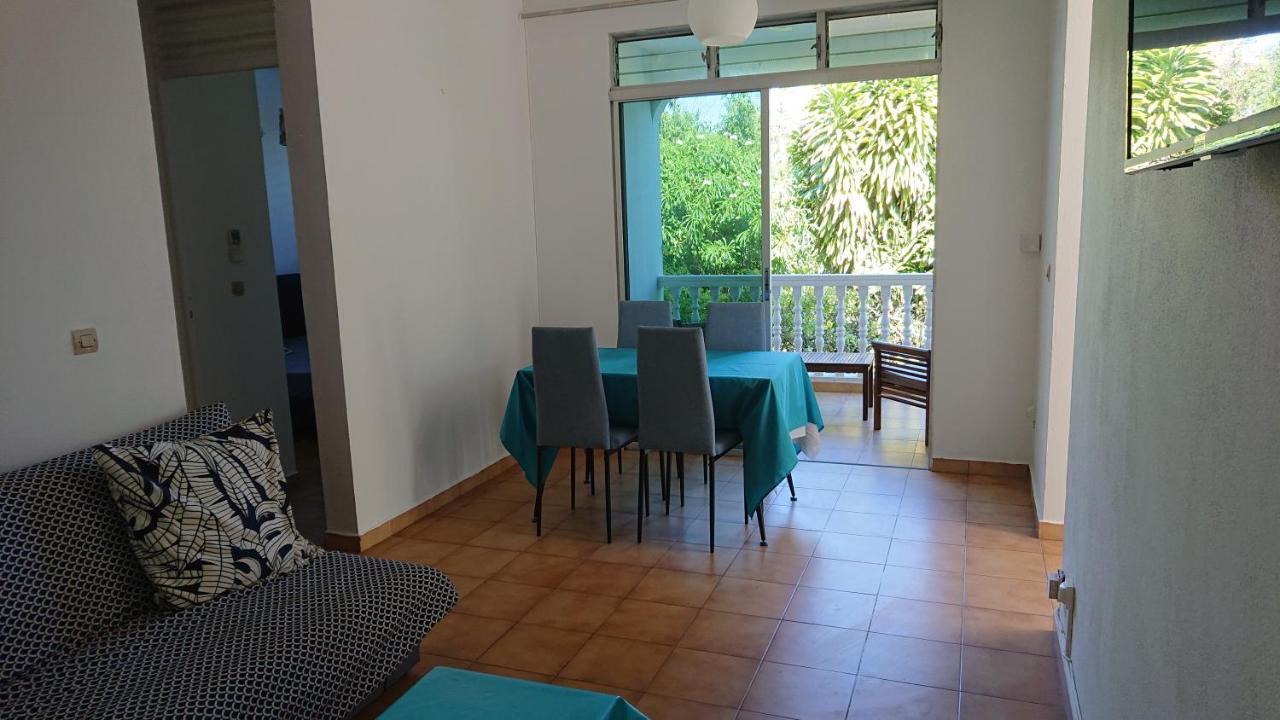 Bas De Villa 80M2 Entree Et Jardin Prives A 500 Metres De La Plage Sainte-Anne  Exterior photo